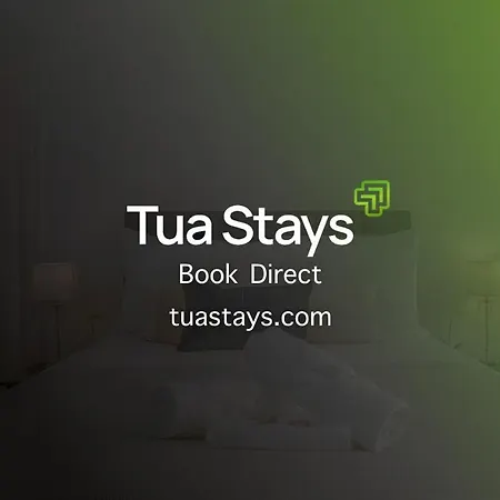 Semesterbostad Sunny Garden With Parking And Workspace *